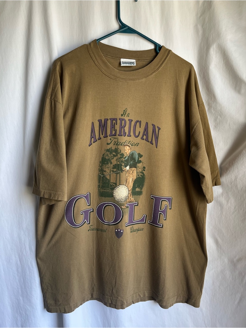 Vintage Danaggers Men’s Brown Golf Graphic Tee grandpa core
